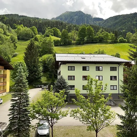 Glacier View Apartament *