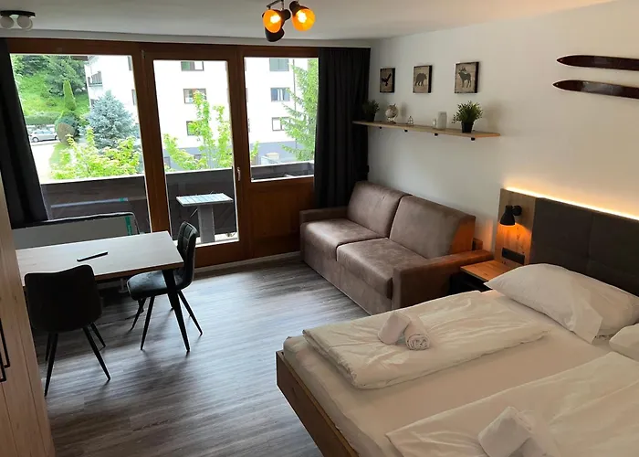 Apartment Glacier View